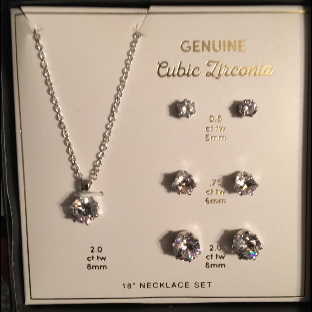 💟CUBIC ZIRCONIA NECKLACE & EARRINGS SET💟